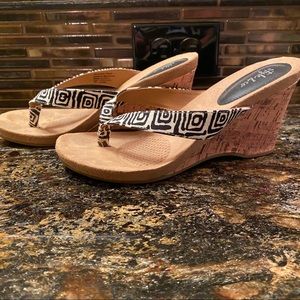 Style & Co Chicklet Thong Sandal w/Cork Heel